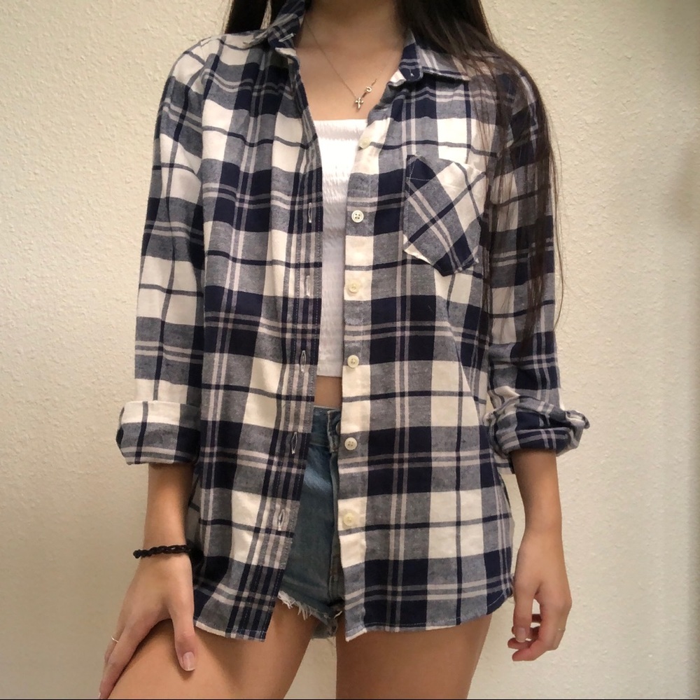 Old Navy Blue and white flannel